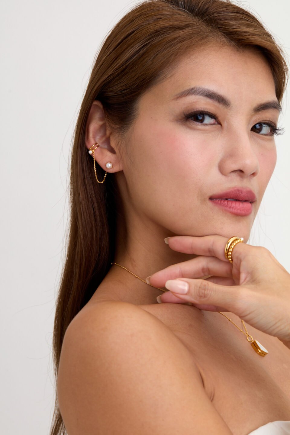 Lulit Pearl Ear Cuff