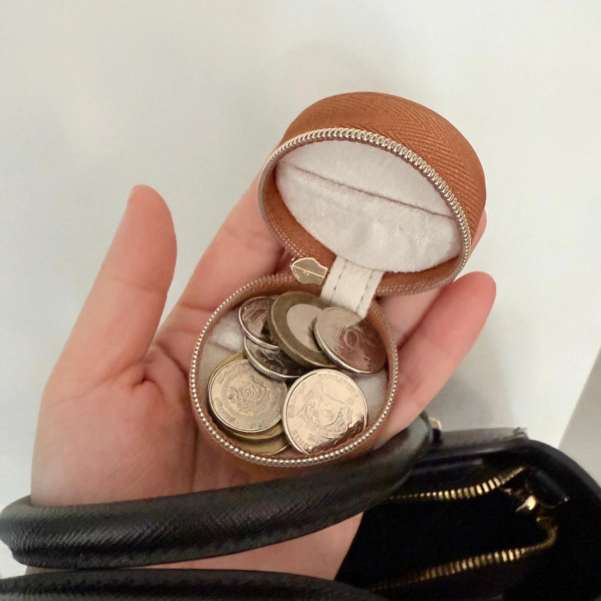 Limited-edition Trinket Charm