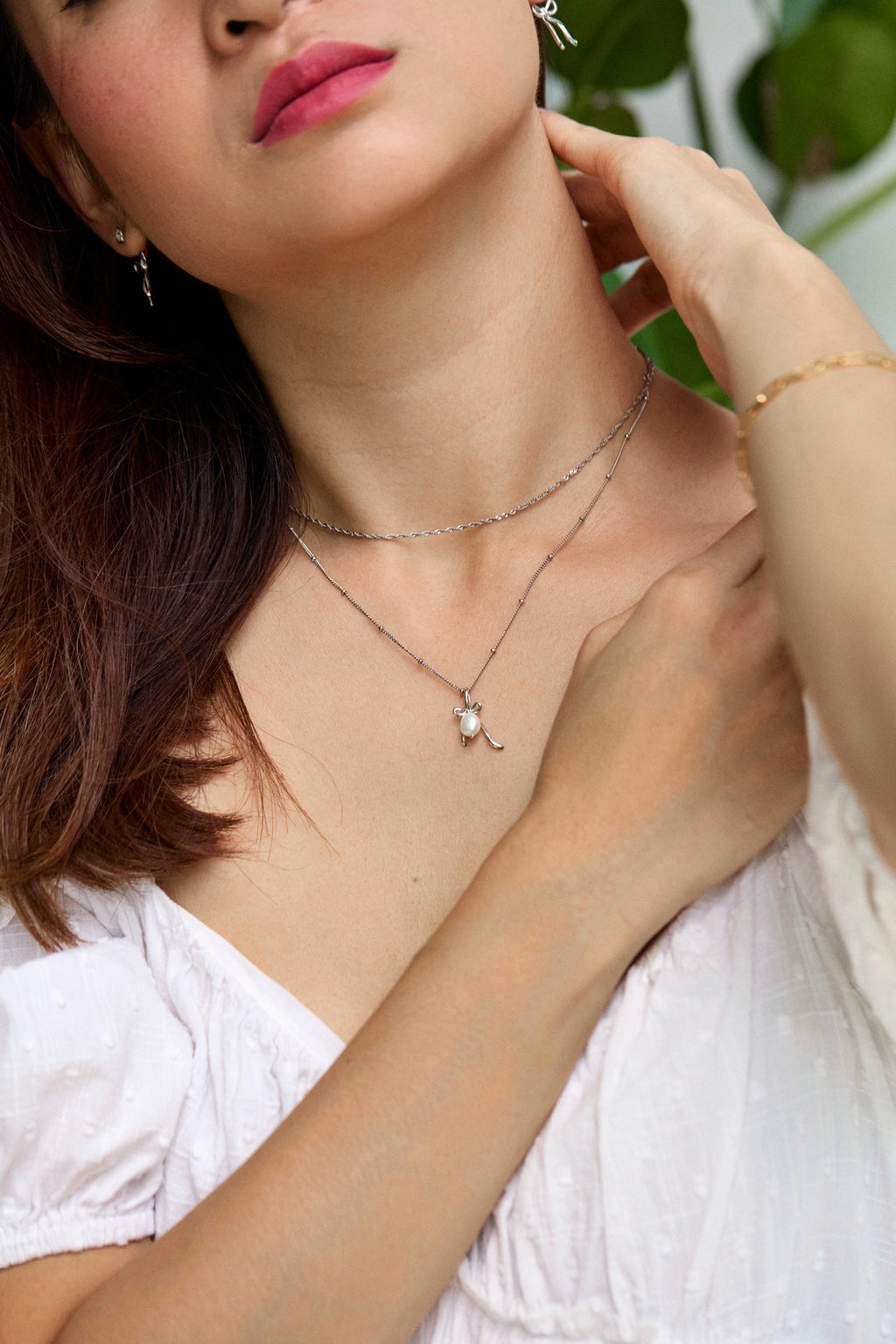 Poise & Bow Pendant