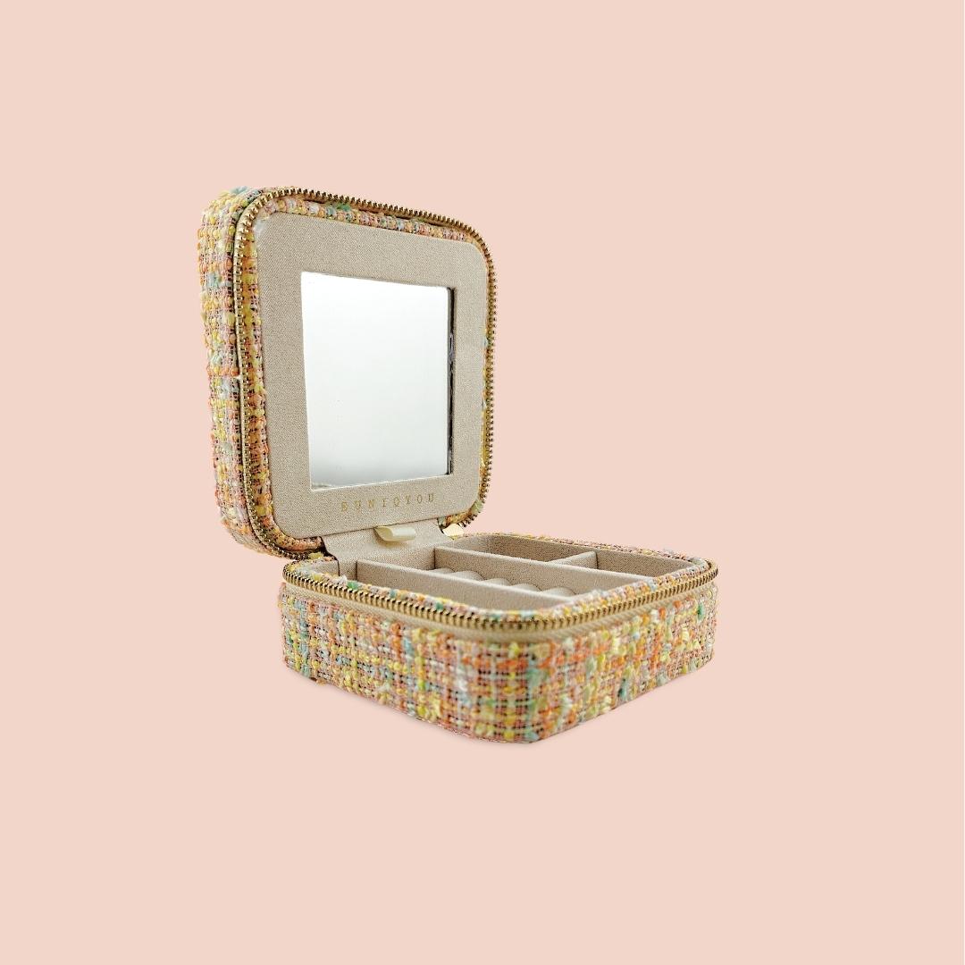 Med. Tweed Jewellery Case w/ mirror