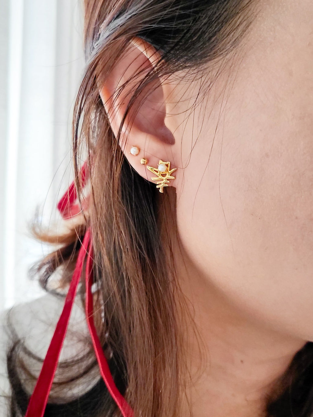 Spring 春 Ear Charm